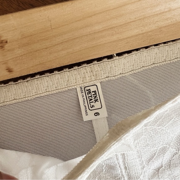 VINTAGE WHITE LACE SHAPE WEAR - Picture 4 of 8